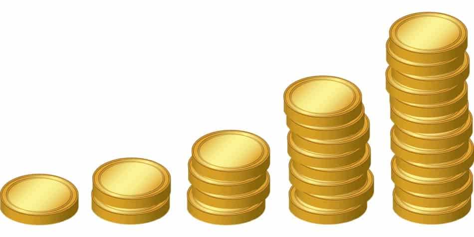 difference between accumulation and income funds