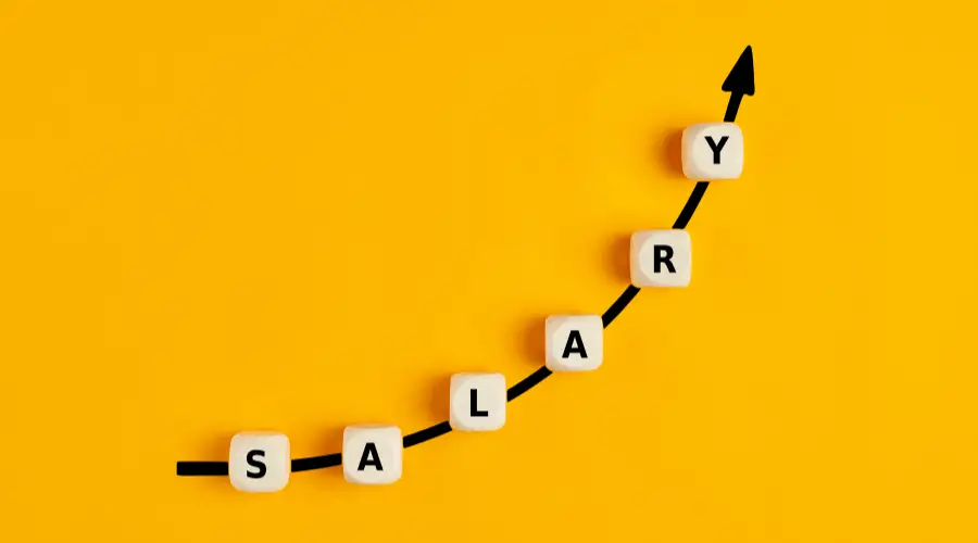 Graphic of a salary related to a 30-year-old